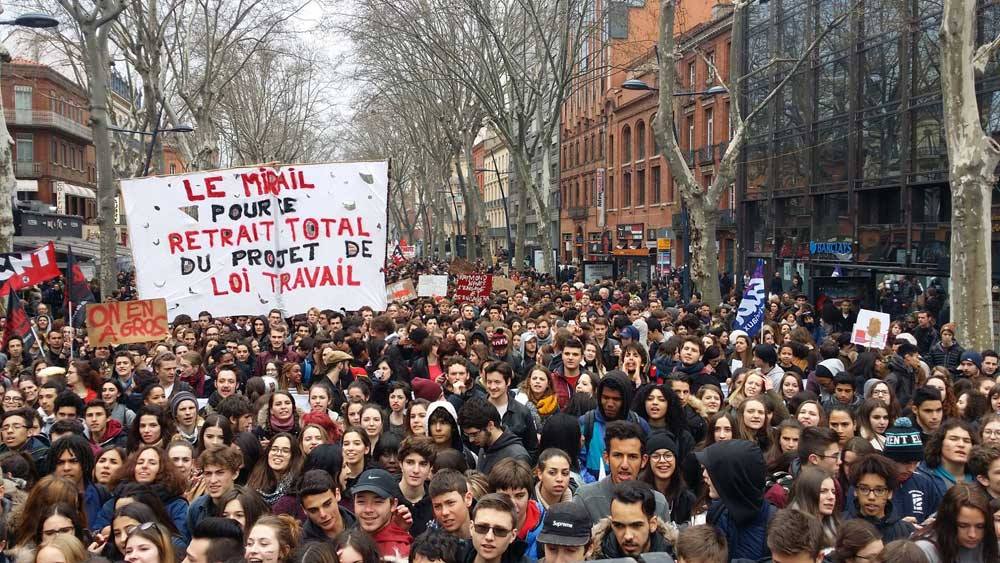 We geven niet op! De Franse beweging tegen de aanval op de arbeidswet gaat derde maand in