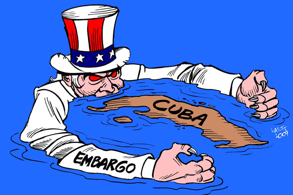 Spotprent waarin Uncle Sam Cuba afschermt van de rest van de wereld